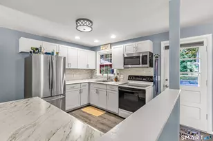 40 Bayberry Dr, Wallingford, CT 06492 - Photo 11