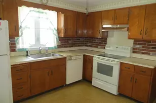 45 Bulmer Dr, Stratford, CT 06614 - Photo 17