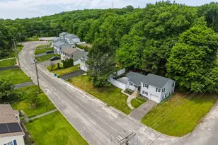 6 Glenford Dr, Waterbury, CT 06708 - Photo 7
