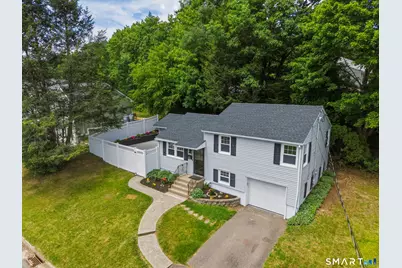 6 Glenford Drive, Waterbury, CT 06708 - Photo 5