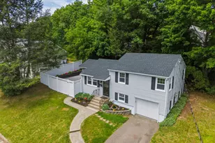 6 Glenford Dr, Waterbury, CT 06708 - Photo 5