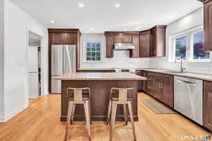 46 Waller Rd, Bridgeport, CT 06606 - Photo 7