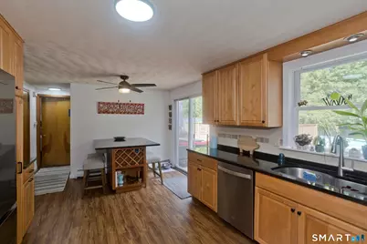 3 Birchwood Terrace, Enfield, CT 06082 - Photo 9