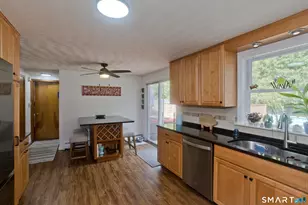 3 Birchwood Terrace, Enfield, CT 06082 - Photo 9