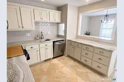 48 Ledgewood Drive #48, Brookfield, CT 06804 - Photo 3