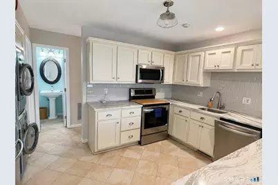 48 Ledgewood Drive #48, Brookfield, CT 06804 - Photo 5