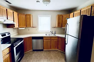 40 Cornerstone Ct, Southington, CT 06479 - Photo 3
