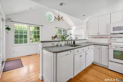42 Bayberry Road, Fairfield, CT 06825 - Photo 13
