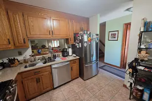 25 Robin Brook Dr, Newington, CT 06111 - Photo 3