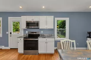 39 Highland Ave, East Windsor, CT 06016 - Photo 9