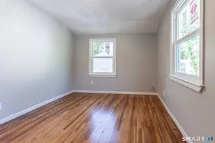 163-165 Woodlawn Cir, East Hartford, CT 06108 - Photo 9