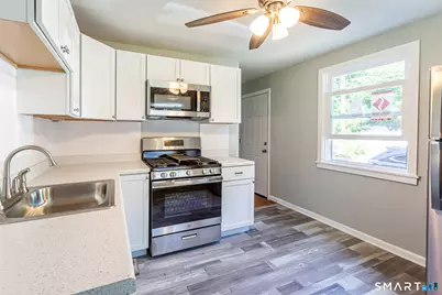 163-165 Woodlawn Circle, East Hartford, CT 06108 - Photo 3