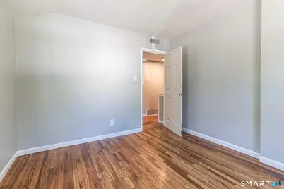 163-165 Woodlawn Circle, East Hartford, CT 06108 - Photo 11