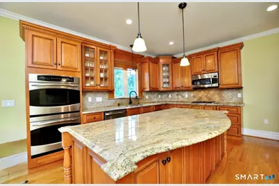 1 Leghorn Lane, Cromwell, CT 06416 - Photo 5