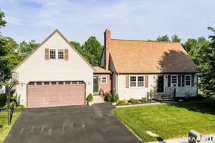 55 Spruceland Rd, Enfield, CT 06082 - Photo 1