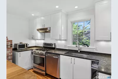 36 Pearl Street, Groton, CT 06355 - Photo 9
