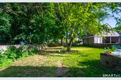 37-39 Freeman Street, Hartford, CT 06114 - Photo 5