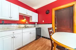 37-39 Freeman St, Hartford, CT 06114 - Photo 11