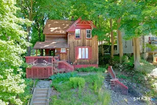 31 Winchester St, Waterbury, CT 06704 - Photo 1