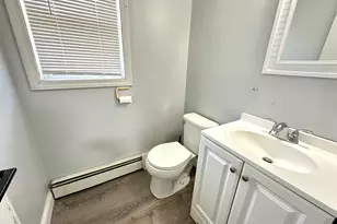 49 Whitworth St, Enfield, CT 06082 - Photo 7