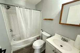49 Whitworth St, Enfield, CT 06082 - Photo 11