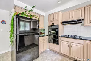 102 Geneva Terrace, Fairfield, CT 06824 - Photo 7