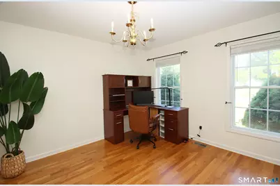 4 Meadow Road, Newtown, CT 06470 - Photo 19