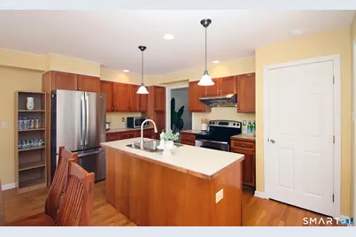 4 Meadow Road, Newtown, CT 06470 - Photo 13