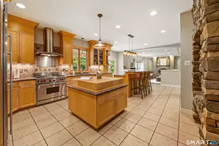 115 Brentwood Dr, Southington, CT 06489 - Photo 11