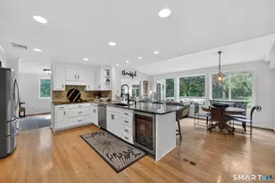 7 Echo Ln, Simsbury, CT 06070 - Photo 5