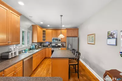 34 River Highlands Drive, Milford, CT 06461 - Photo 9