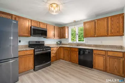 12 South Meadow Lane, Enfield, CT 06082 - Photo 5
