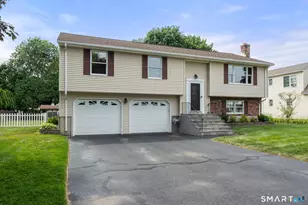 12 S Meadow Ln, Enfield, CT 06082 - Photo 3