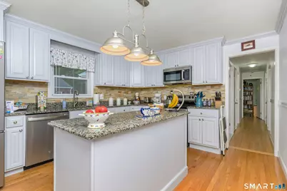 435 West Shepard Avenue, Hamden, CT 06514 - Photo 11
