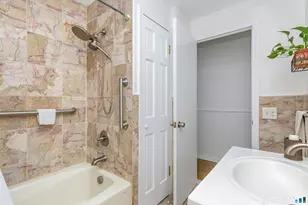 435 W Shepard Ave, Hamden, CT 06514 - Photo 15