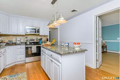 435 West Shepard Avenue, Hamden, CT 06514 - Photo 11