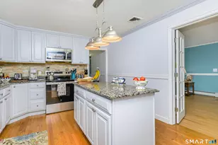 435 W Shepard Ave, Hamden, CT 06514 - Photo 11