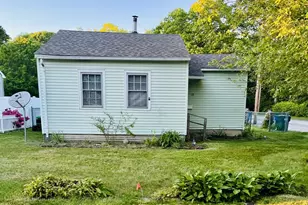 13 Midway Oval, Groton, CT 06340 - Photo 1