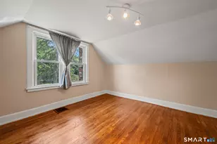 25 Douglas Dr, Meriden, CT 06451 - Photo 25