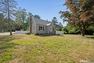 25 Douglas Dr, Meriden, CT 06451 - Photo 3