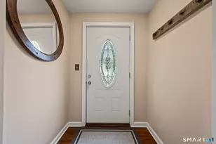 25 Douglas Dr, Meriden, CT 06451 - Photo 17