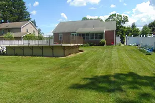 9 Grantham Rd, Wallingford, CT 06492 - Photo 9