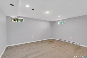 245 Colonial Ave, Waterbury, CT 06704 - Photo 27