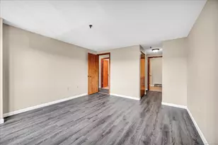 107 Putter Dr, Wallingford, CT 06492 - Photo 5