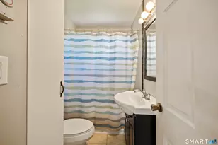 4 Francis St, East Haven, CT 06512 - Photo 13