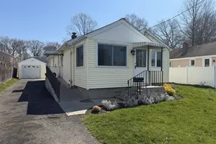 65 Roseville St, Fairfield, CT 06825 - Photo 31
