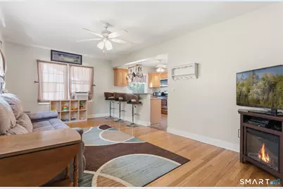 16 Park Avenue, Montville, CT 06382 - Photo 7