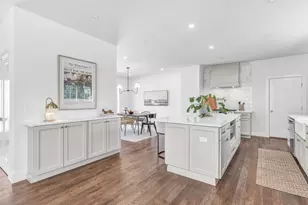 39 Commodore Pl, Milford, CT 06460 - Photo 7