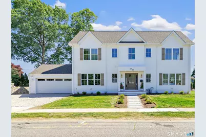 39 Commodore Place, Milford, CT 06460 - Photo 1