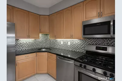 71 Strawberry Hill Avenue #1015, Stamford, CT 06902 - Photo 3